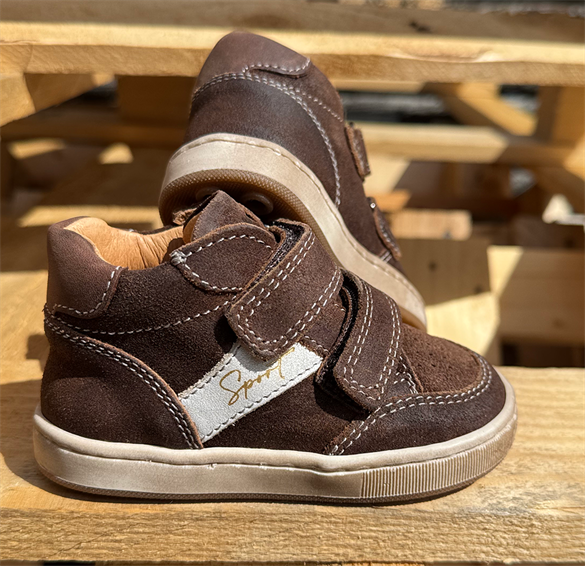 Brune Babybotte Velcro Sneakers til Aktive Børn - Udsalg!